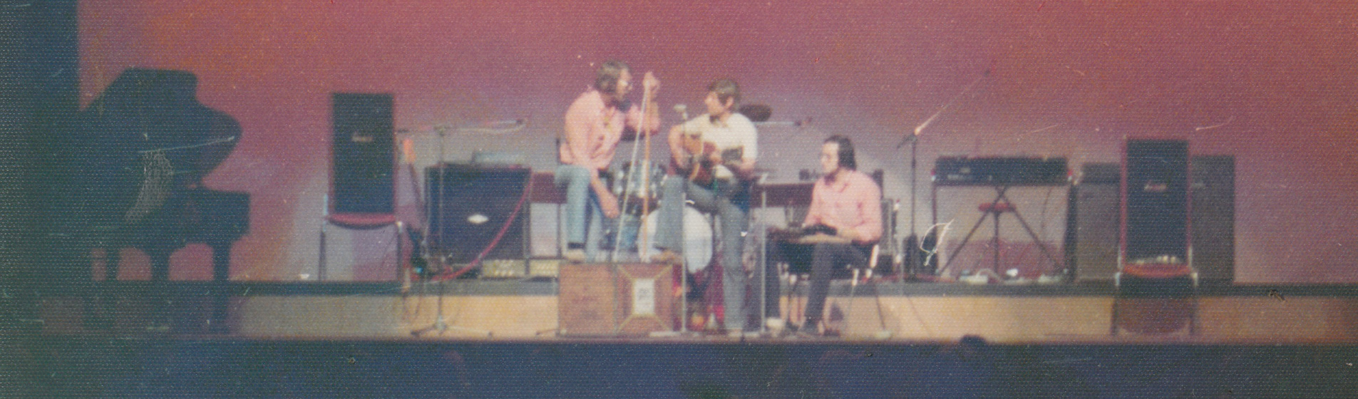 Historisches Foto eines frühen Auftritts der Timmendorfer Skiffle Group